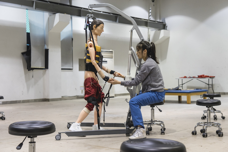 Performnace view, Geumhyung Jeong, Rehab Training, 2015. Photo by Mingu Jeong