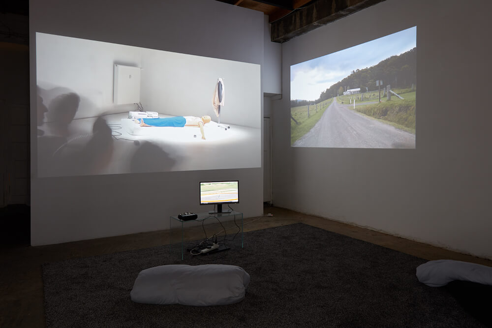 Geumhyung Jeong, Under Maintenance, video stil filmed by Carolin Röckelein