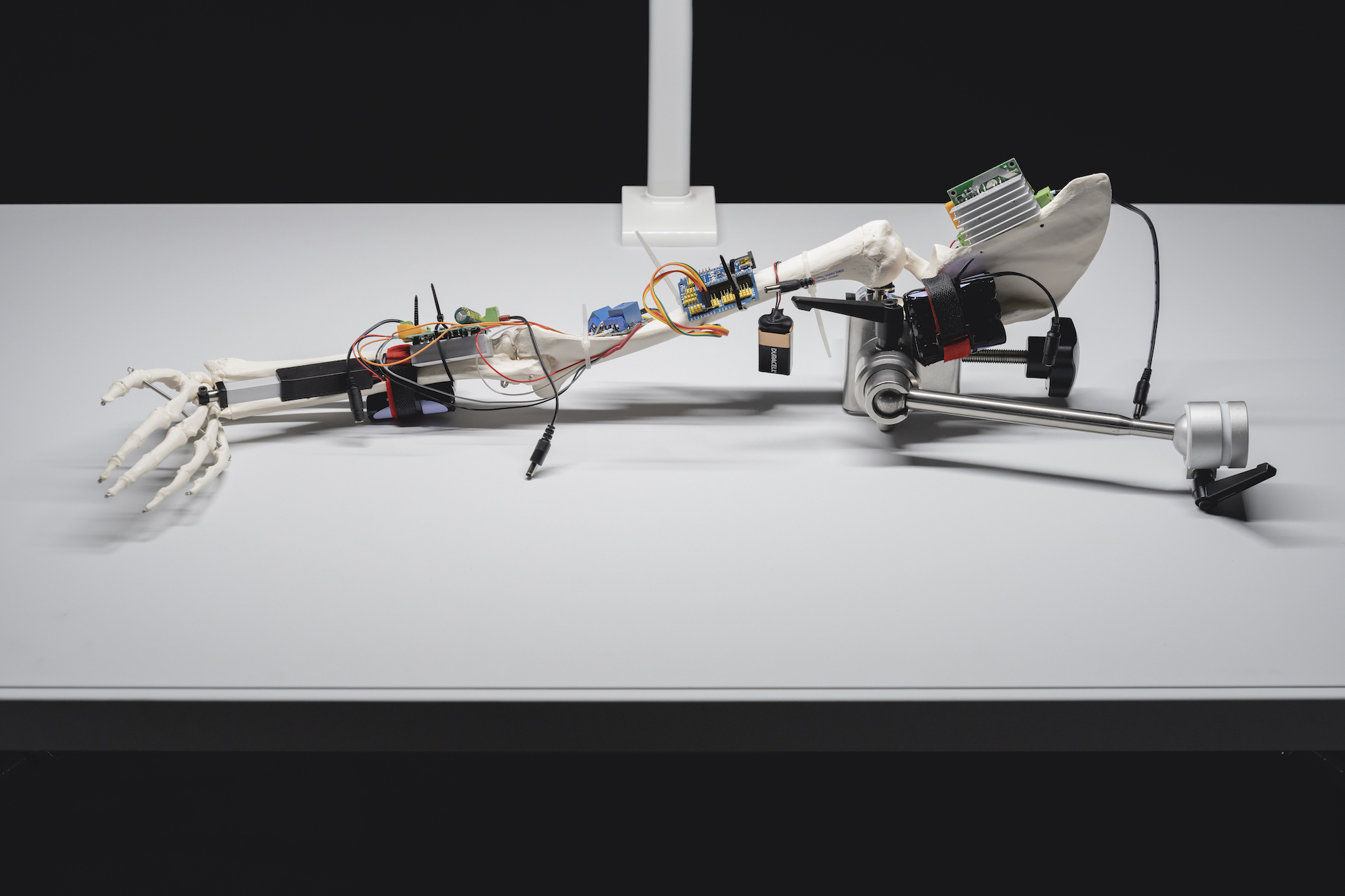 Exhibition View, Geumhyung Jeong, Under Construction, as part of One Escape at a Time, The 11th Seoul Mediacity Biennale, 2021. Photo: Cheolki Hong, glimworkers.