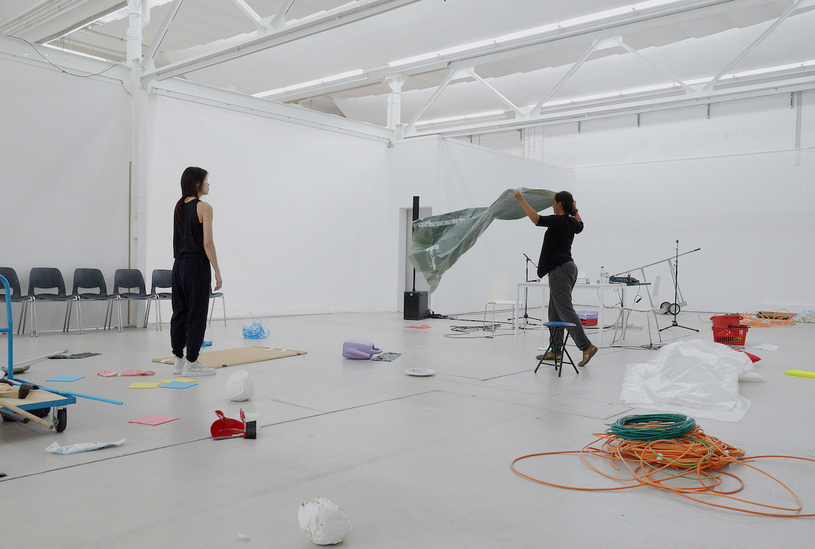 Performance view, Venuri n Geumhyung, 2017, Geumhyung Jeong, Venuri Perera. Photograph: © ZTS/Christian Altorfer